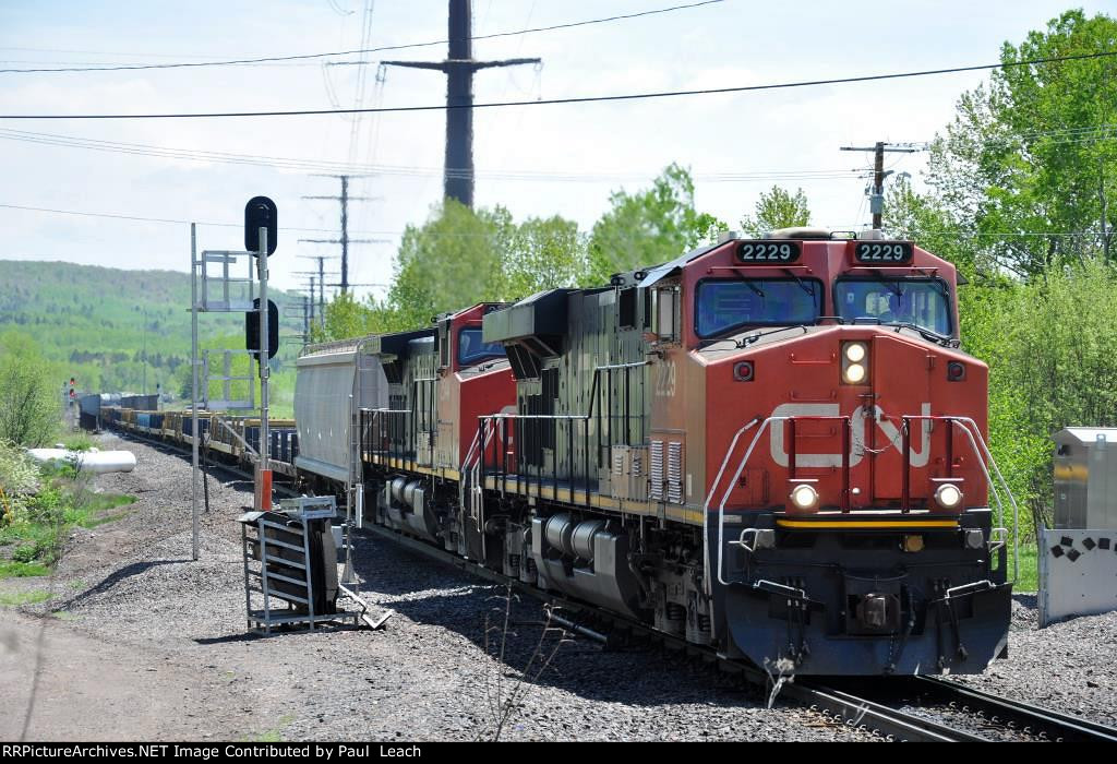 Westbound manifest comes up Steelton Hill